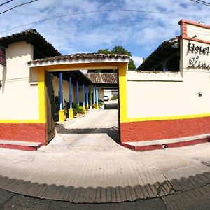 Hotel Lirice Colonial